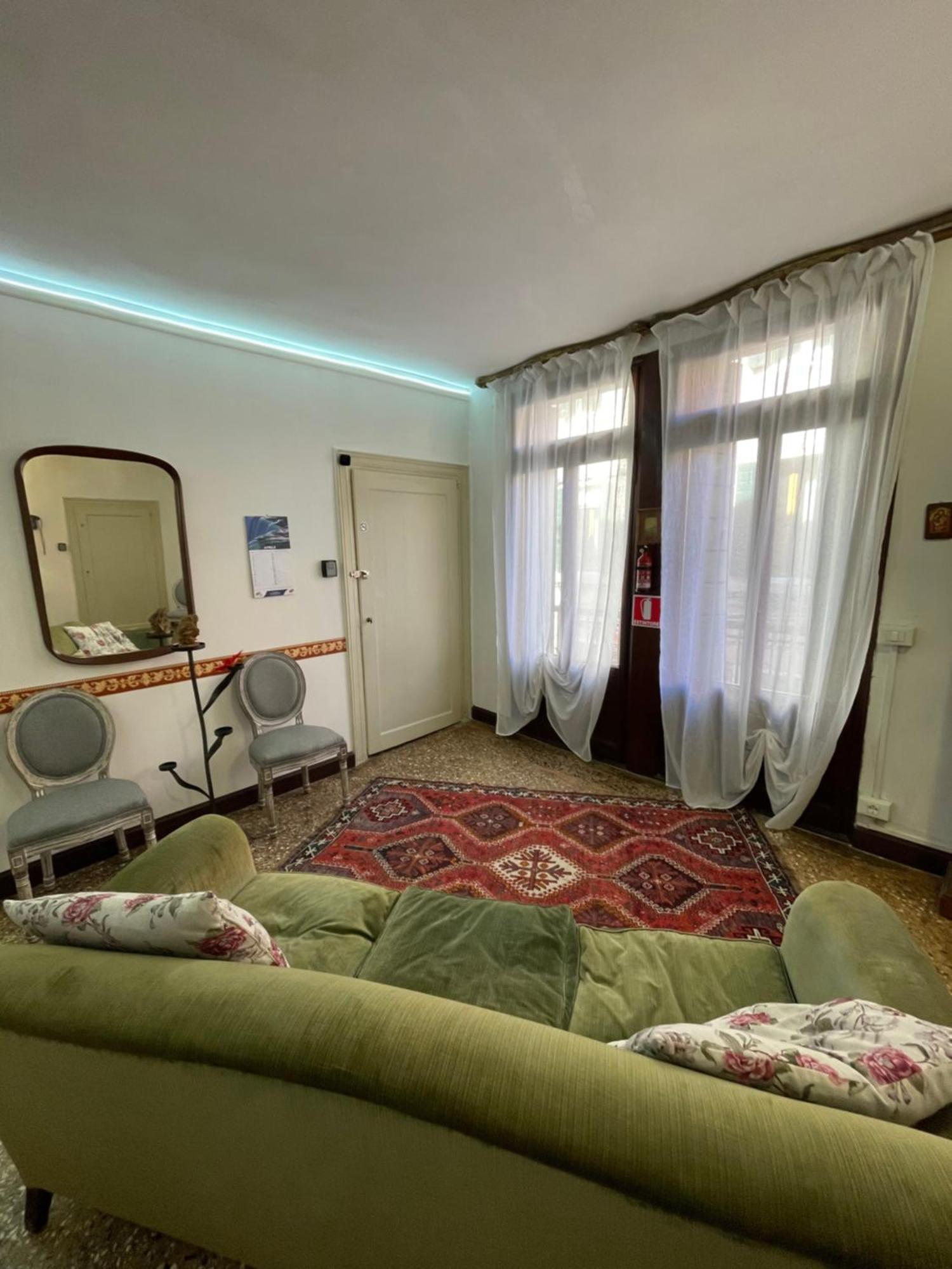 Lions Venice Guest House ภายนอก รูปภาพ