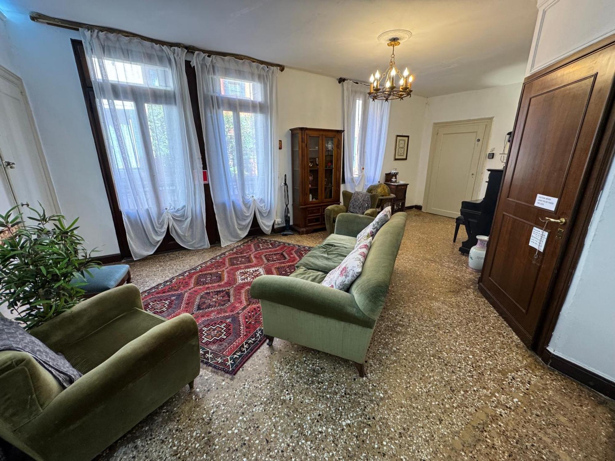 Lions Venice Guest House ภายนอก รูปภาพ